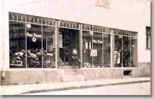 1936 - Geschäft in der Langen Straße in Waren/Müritz