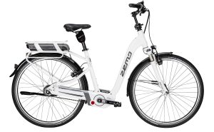 weißes Ebike, Elektro-Fahrrad